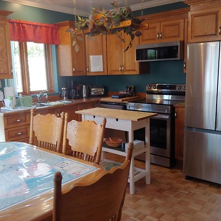 3 Bedrooms 3 Beds Near Metro -2 Parking Free Montréal Buitenkant foto