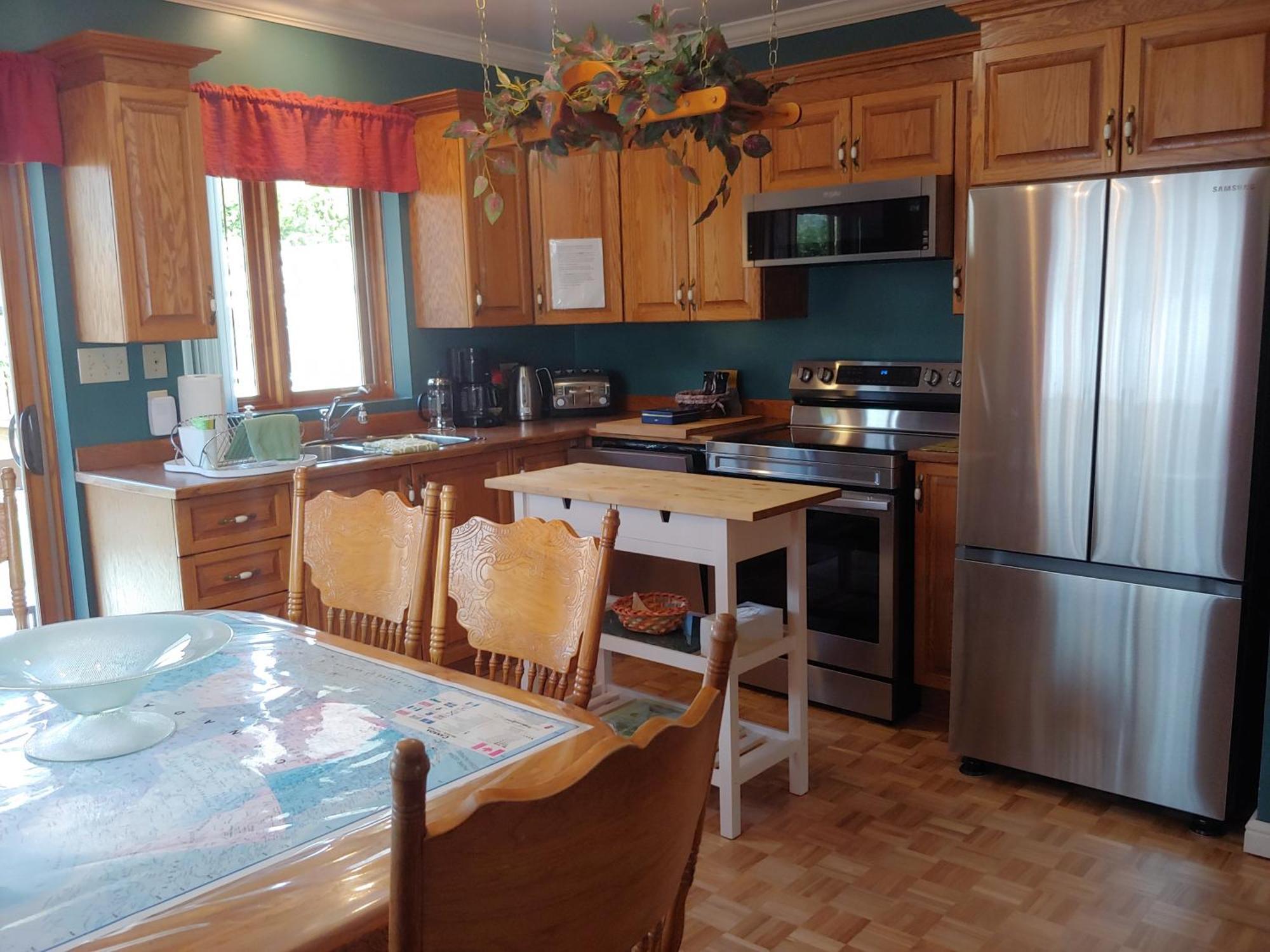 3 Bedrooms 3 Beds Near Metro -2 Parking Free Montréal Buitenkant foto